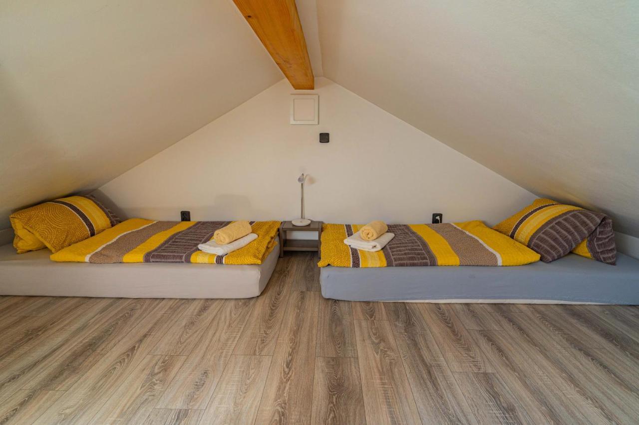Pod Sjezdovkou Apartment *